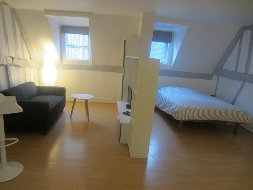 Gite Beauvoisine Rouen Bagian luar foto